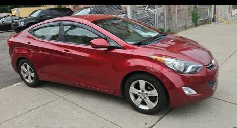 2013 Hyundai Elantra Image 2