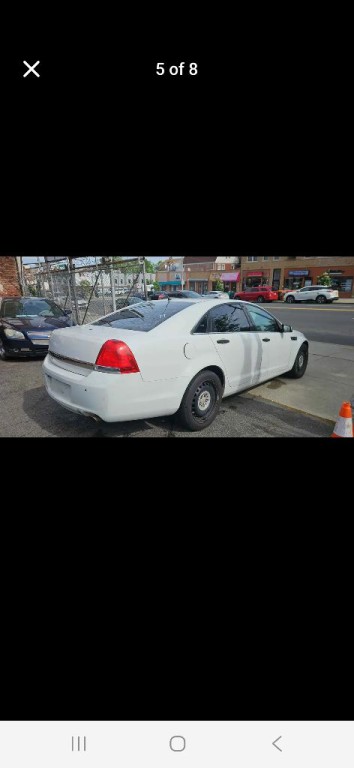 2013 Chevrolet Caprice Image 2
