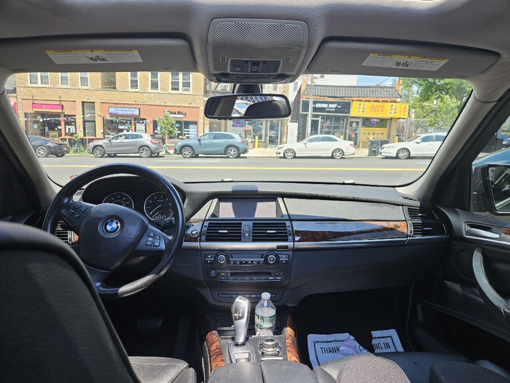 2013 BMW X5 Image 2