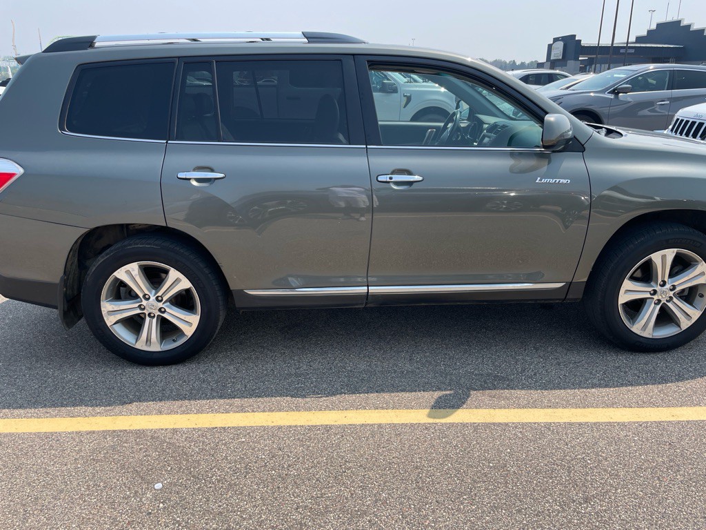 2011 Toyota Highlander Image 3