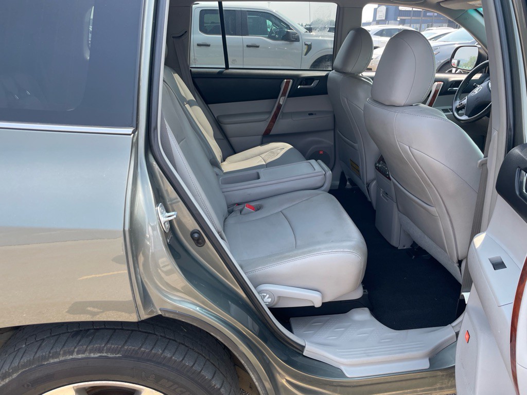 2011 Toyota Highlander Image 7