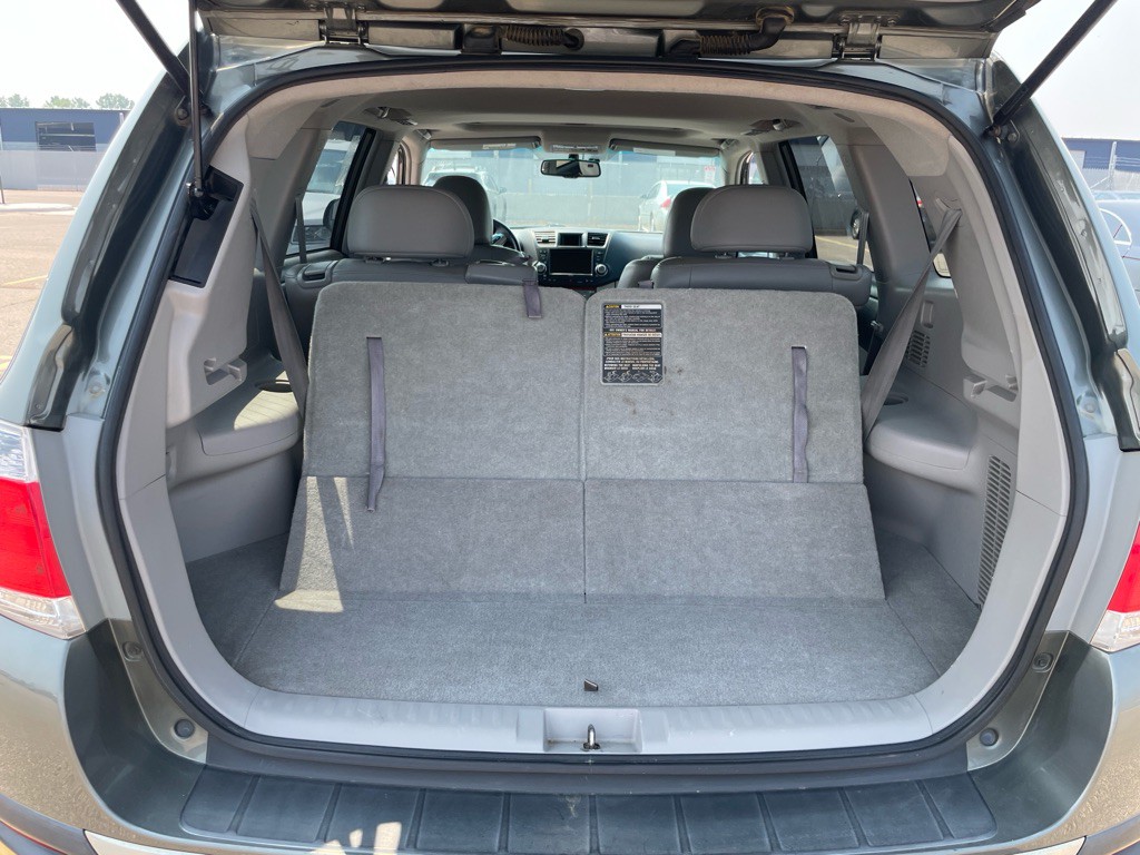 2011 Toyota Highlander Image 9