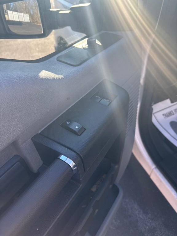 2015 Ford F-250 Image 14