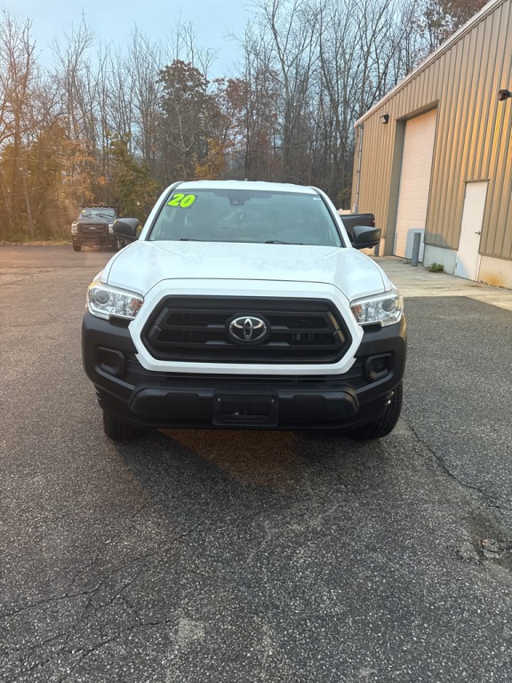 2020 Toyota Tacoma Image 2