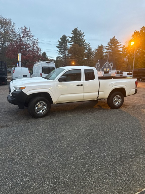 2020 Toyota Tacoma Image 4