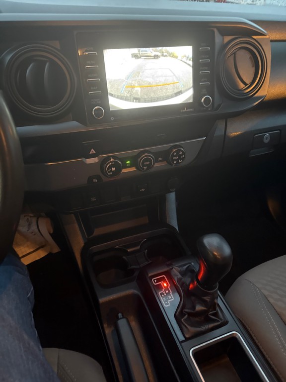 2020 Toyota Tacoma Image 12