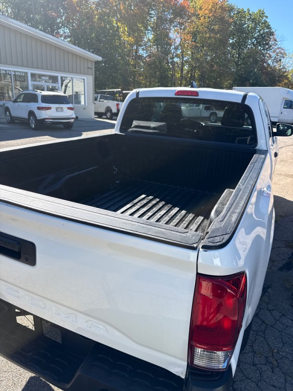 2020 Toyota Tacoma Image 8