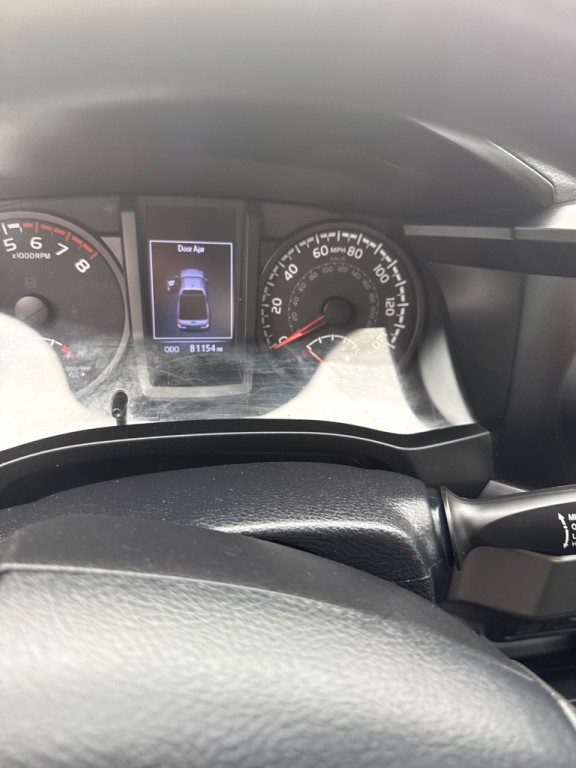 2020 Toyota Tacoma Image 9