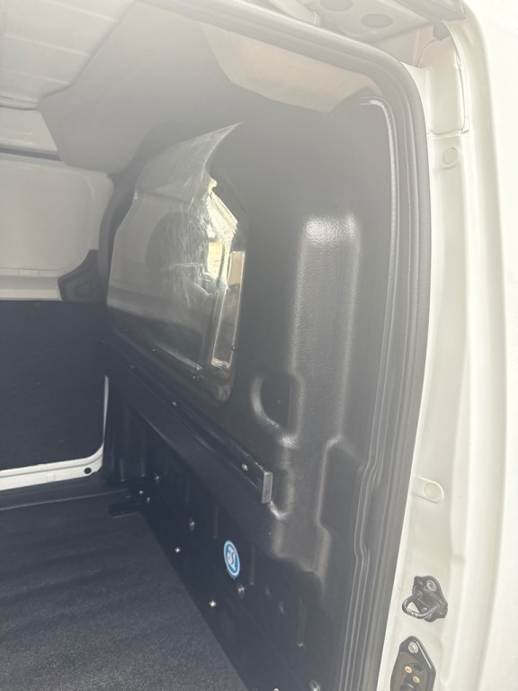 2021 Nissan NV200 Image 8