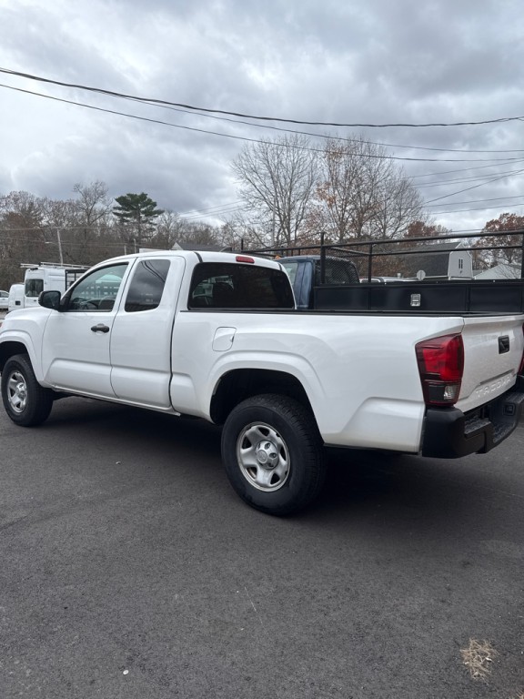2019 Toyota Tacoma Image 5