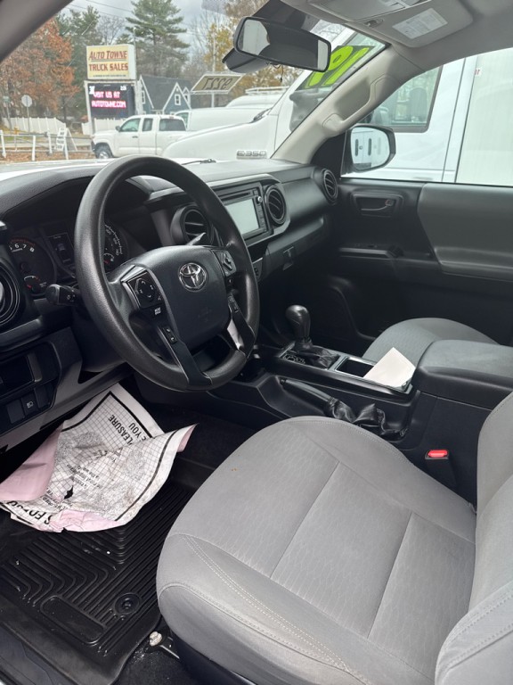 2019 Toyota Tacoma Image 13