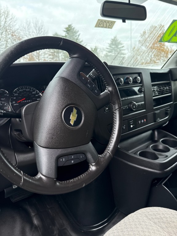 2020 Chevrolet Express Image 12
