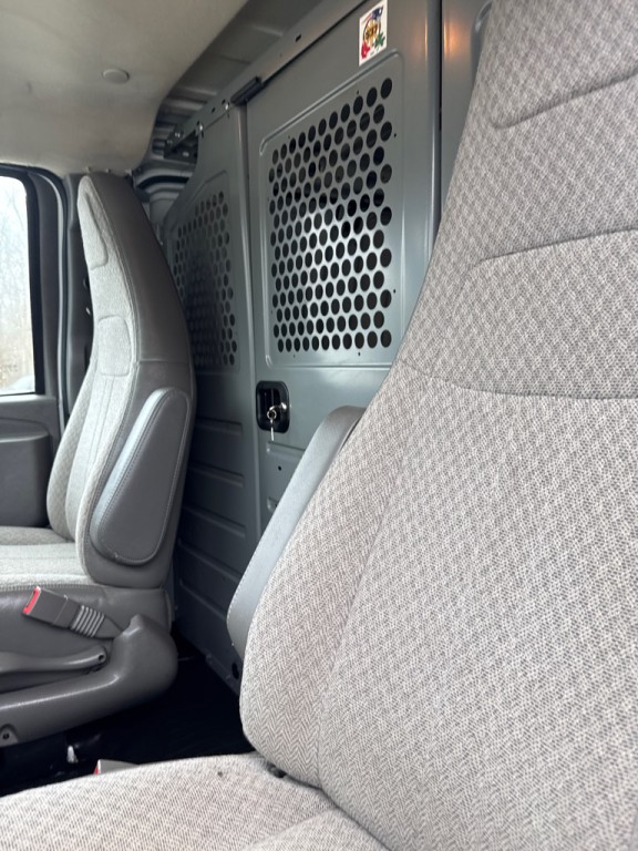 2020 Chevrolet Express Image 13