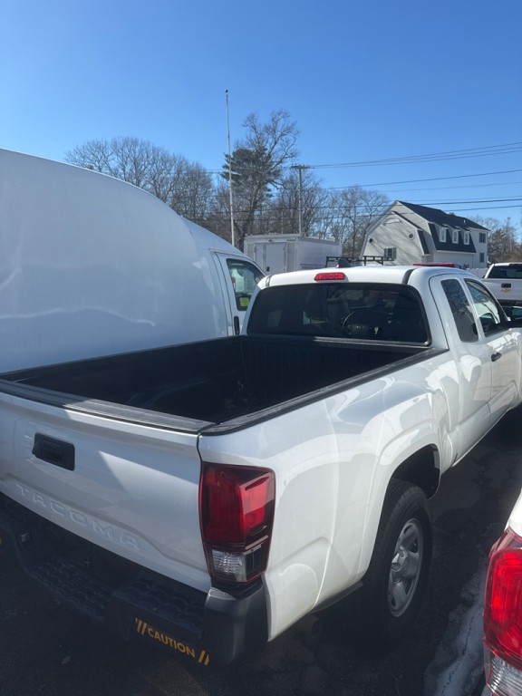 2022 Toyota Tacoma Image 4