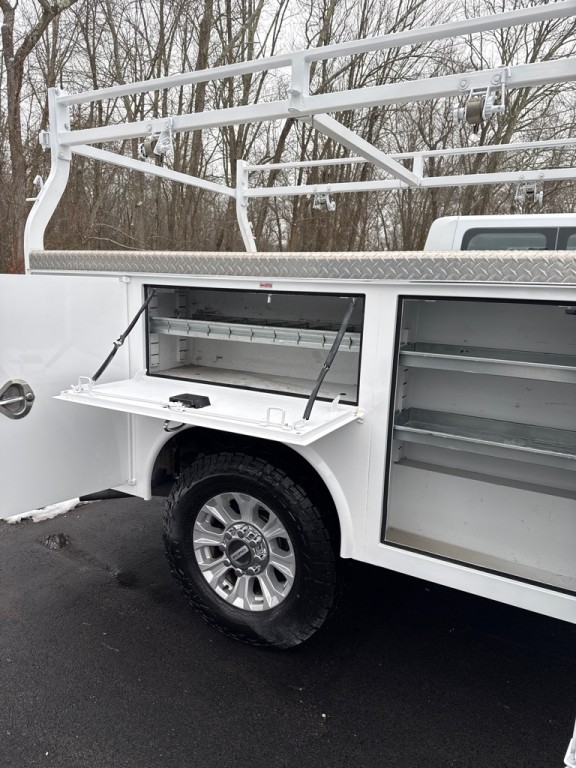 2021 Ford F-250 Image 8