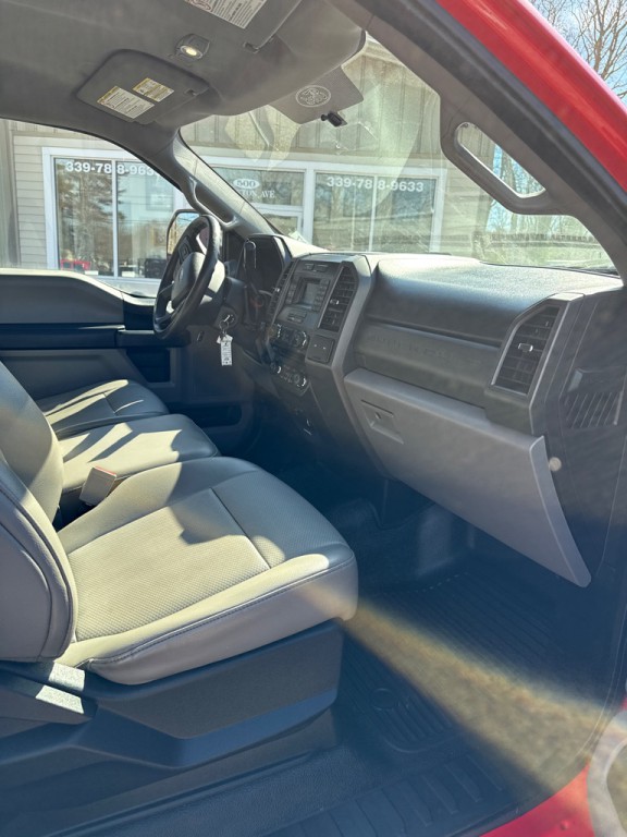 2018 Ford F-350 Image 28