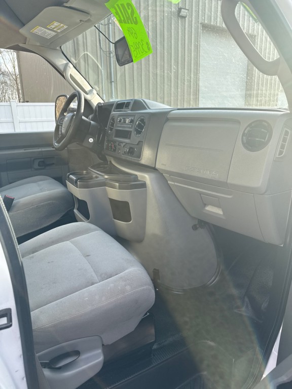 2021 Ford Econoline Image 11