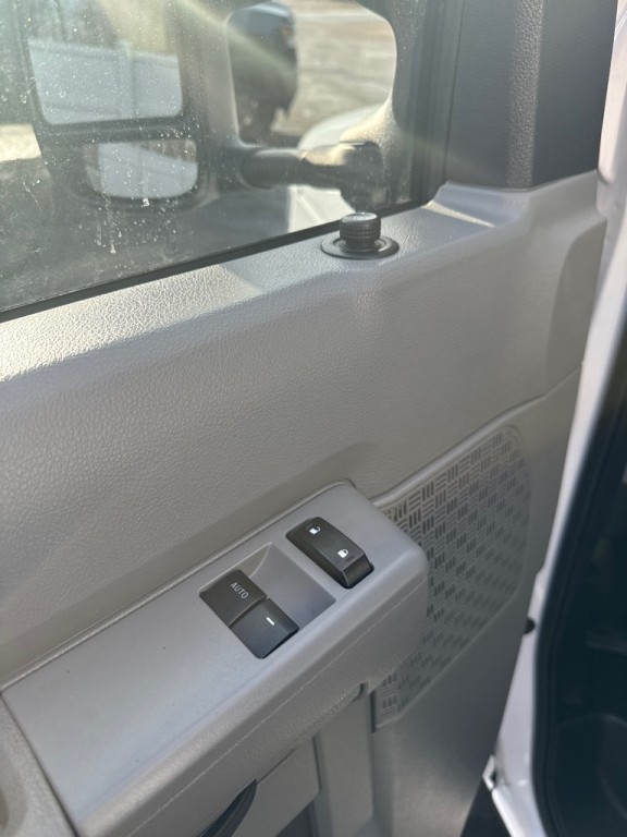 2021 Ford Econoline Image 13