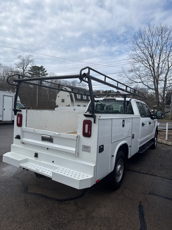 2022 Ford F-350 Image 4