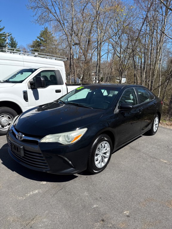 2015 Toyota Camry Image 3