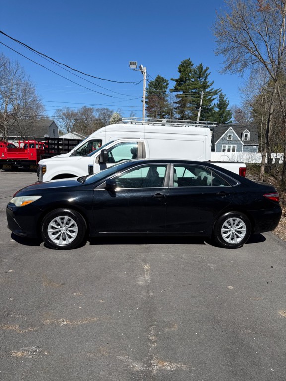 2015 Toyota Camry Image 4