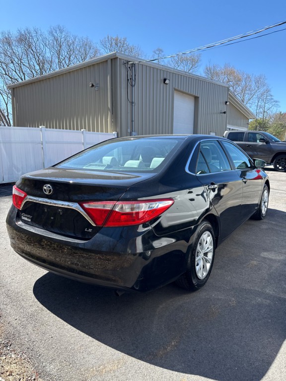 2015 Toyota Camry Image 6