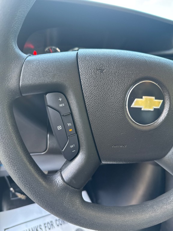 2019 Chevrolet Express Image 17