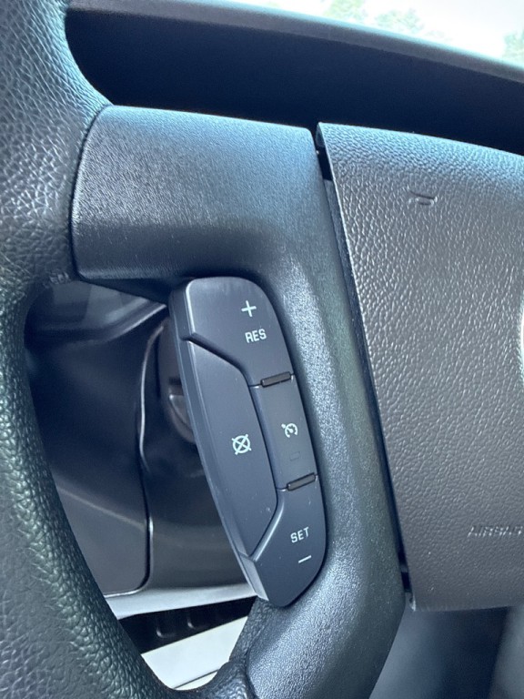 2024 Chevrolet Express Image 18