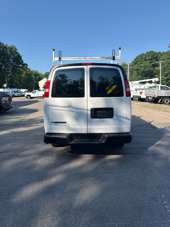 2020 Chevrolet Express Image 6