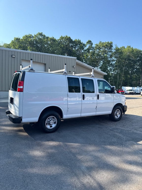 2020 Chevrolet Express Image 8