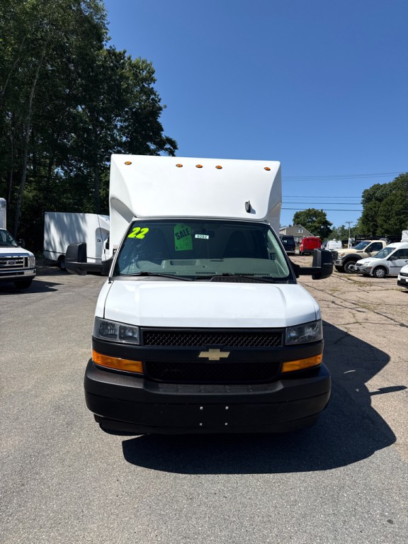 2022 Chevrolet Express Image 2