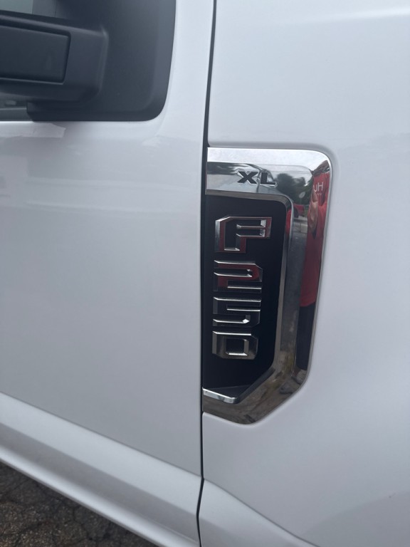 2022 Ford F-250 Image 21