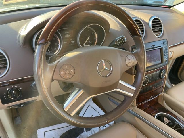 2011 Mercedes-Benz GL-Class Image 16