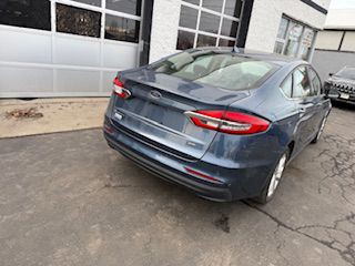 2019 Ford Fusion Image 9
