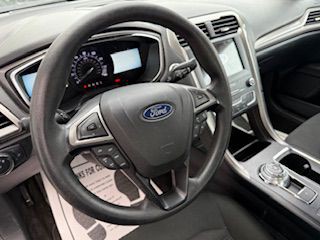 2019 Ford Fusion Image 16