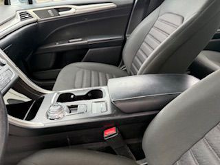 2019 Ford Fusion Image 18