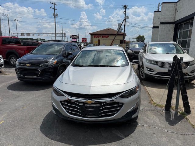 2020 Chevrolet Malibu Image 1