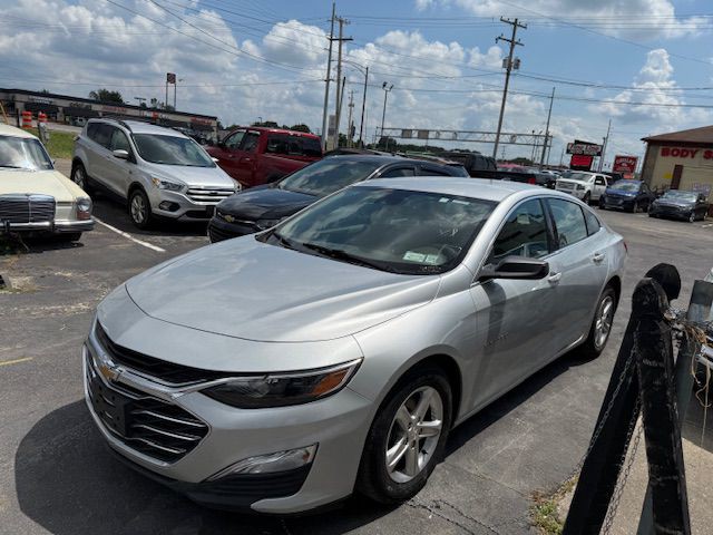 2020 Chevrolet Malibu Image 3