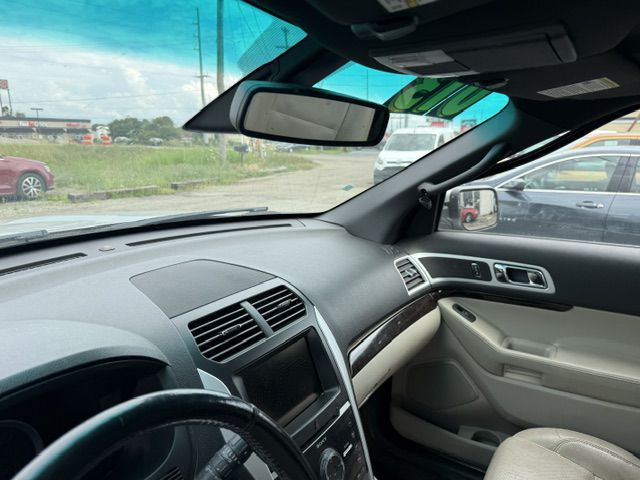 2013 Ford Explorer Image 17