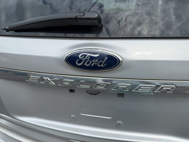 2013 Ford Explorer Image 30