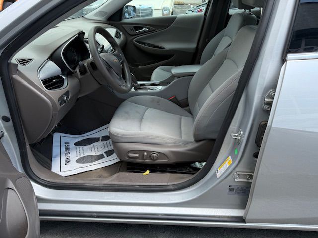2020 Chevrolet Malibu Image 13