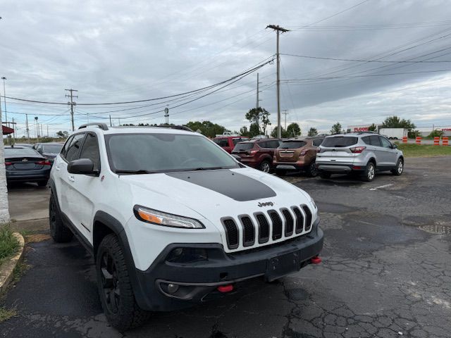 2017 Jeep Cherokee Image 2