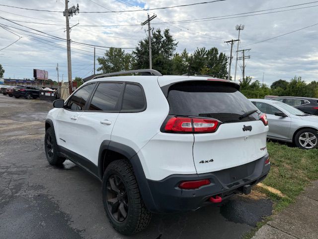 2017 Jeep Cherokee Image 9