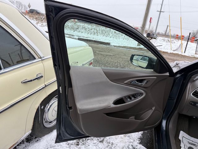 2020 Chevrolet Malibu Image 16