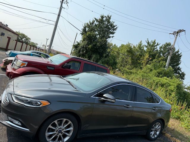2017 Ford Fusion Image 4