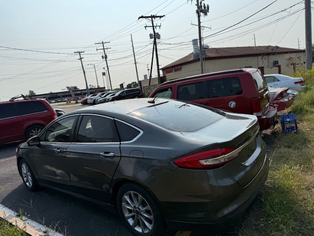 2017 Ford Fusion Image 6