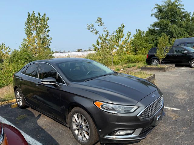 2017 Ford Fusion Image 11