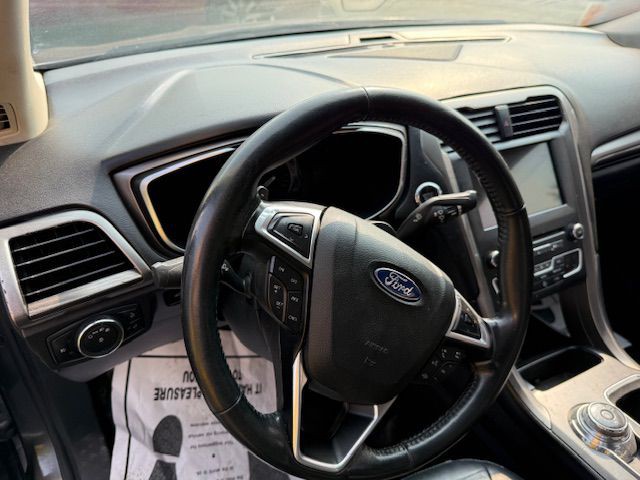2017 Ford Fusion Image 16