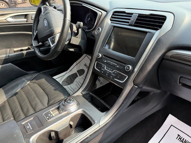 2017 Ford Fusion Image 26