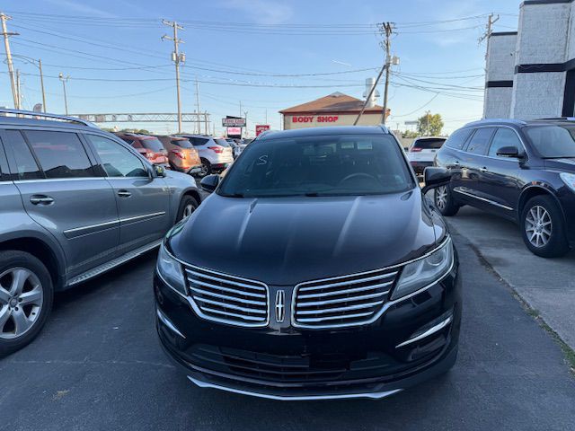 2017 Lincoln MKC Image 1